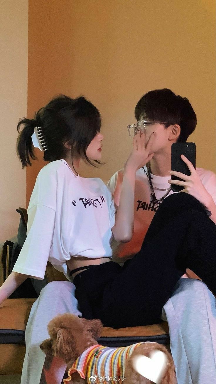 Sau Khi Oan Gia Trở Thành Hôn Phu