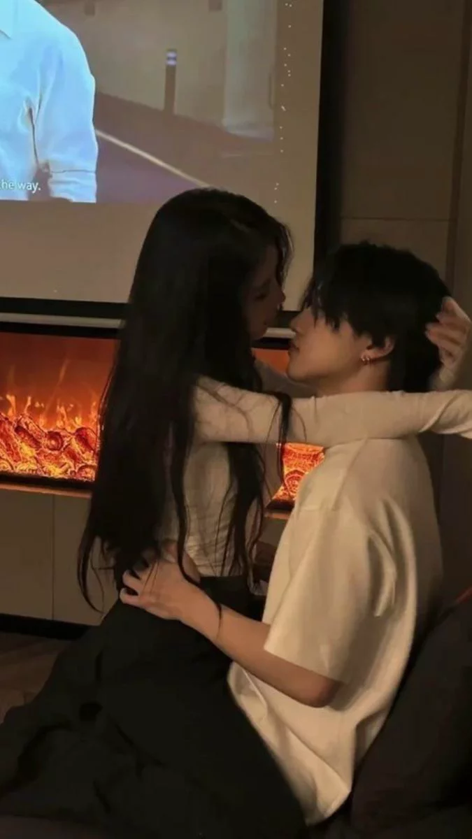 Sau Khi Dụ Dỗ Crush Livestream Bán Đồ Người Lớn