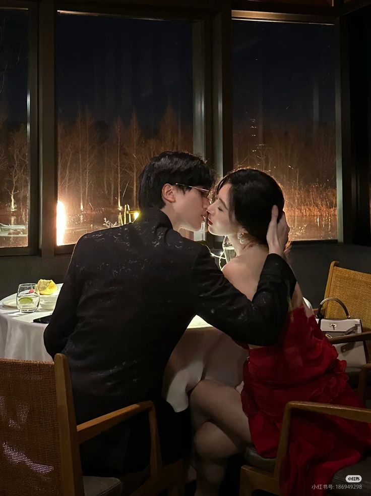 Bí Mật Động Trời Trong Máy Tính Sếp Tổng!