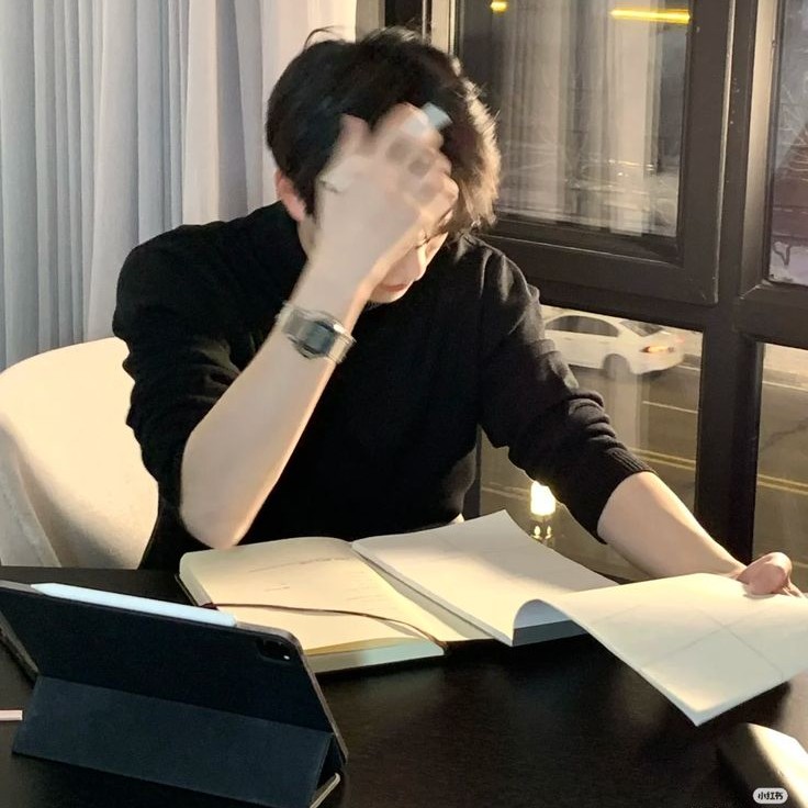 Phó Giáo Sư Lâm, Chiếc Camera Giấu Kín Này Là Cho Ai Xem?